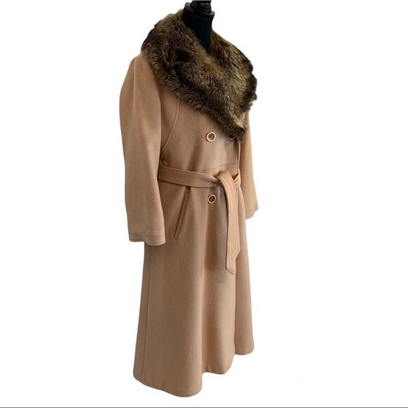 Jeremy Scott Tan Belted Coat with Fur Collar - Picture 2 of 12